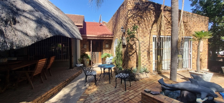 3 Bedroom Property for Sale in Elandsrand North West